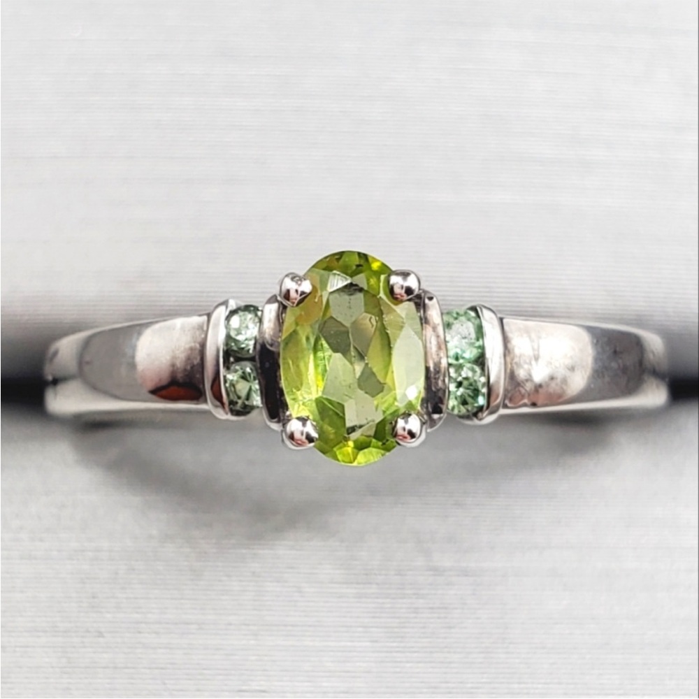 Genuine Green Oval Peridot 925 Sterling Silver Dainty Stackable Ring